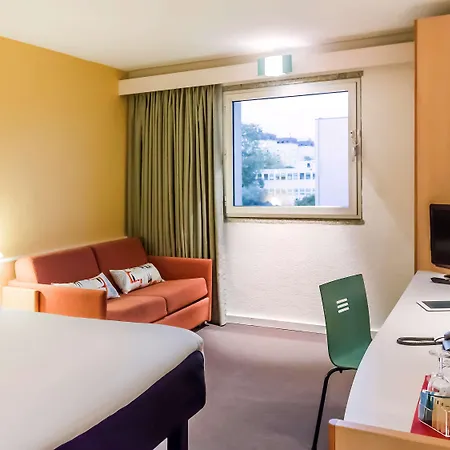 Ibis Sao Joao 2*