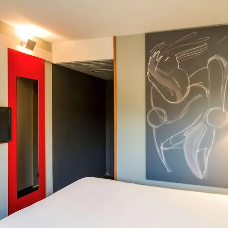 Ibis Sao Joao Готель Порту