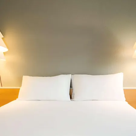 Готель Ibis Sao Joao Порту