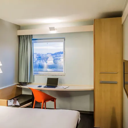 Готель Ibis Sao Joao