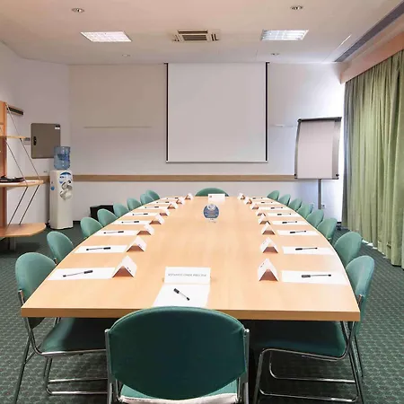 Ibis Sao Joao