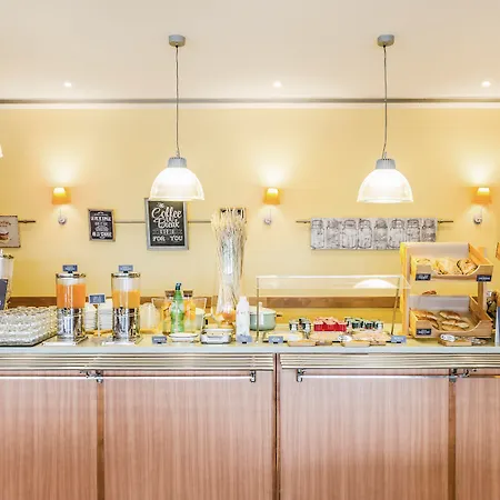 Готель Ibis Sao Joao Порту