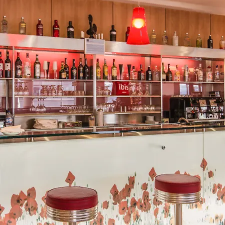 Готель Ibis Sao Joao