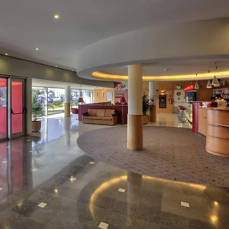 Ibis Sao Joao 2* Порту